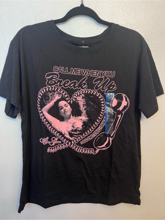 Selena Gomez Tops - Selena Gomez Black Tee with Pink Heart Graphic